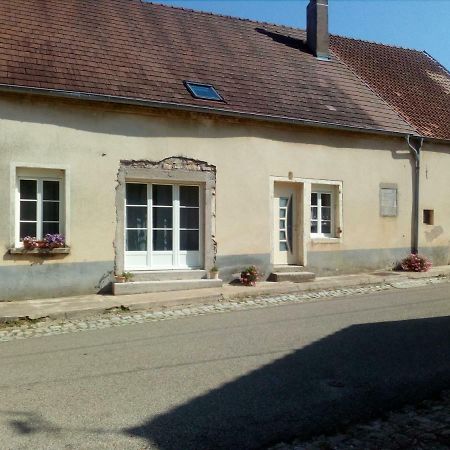 Chambres Chez L Habitant Frasne-les-Meulieres Esterno foto